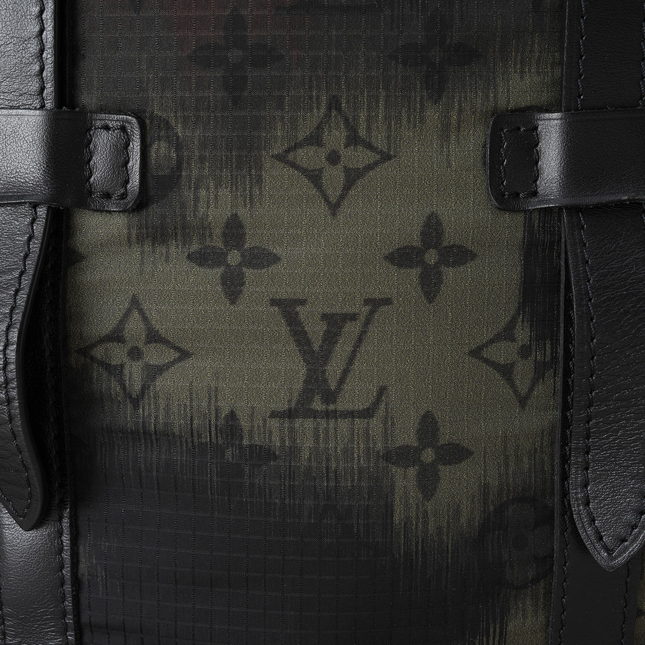 LOUIS VUITTON(USED)루이비통 카모플라쥬 크리스토퍼 백팩